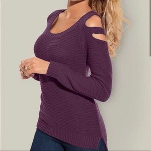 Cut out sleeve light pink Venus sweater